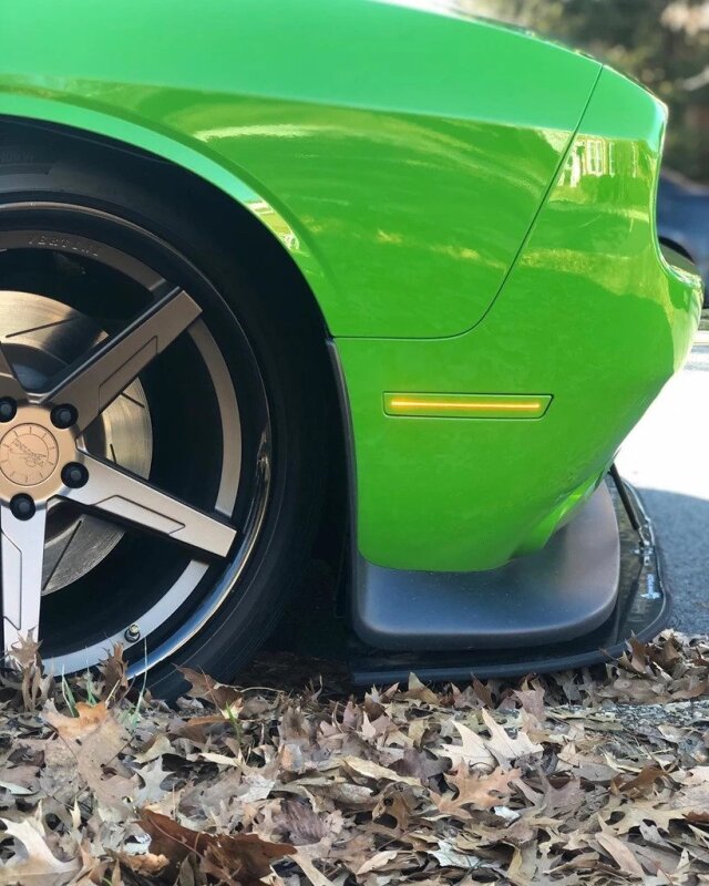 Load image into Gallery viewer, Oracle 15-21 Dodge Challenger Concept Sidemarker Set - Tinted - No Paint

