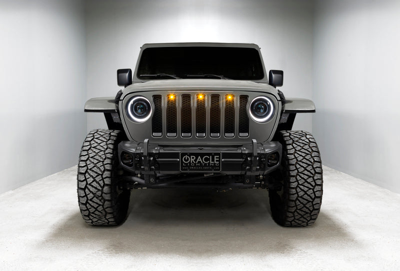 Load image into Gallery viewer, Oracle Jeep JL/Gladiator JT Oculus Bi-LED Projector Headlights - Amber/White Switchback SEE WARRANTY
