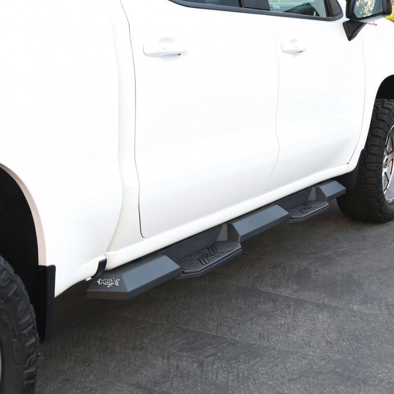 Load image into Gallery viewer, Westin 2019 Chevrolet Silverado/Sierra 1500 Crew Cab Xtreme Nerf Step Bars - Textured Black

