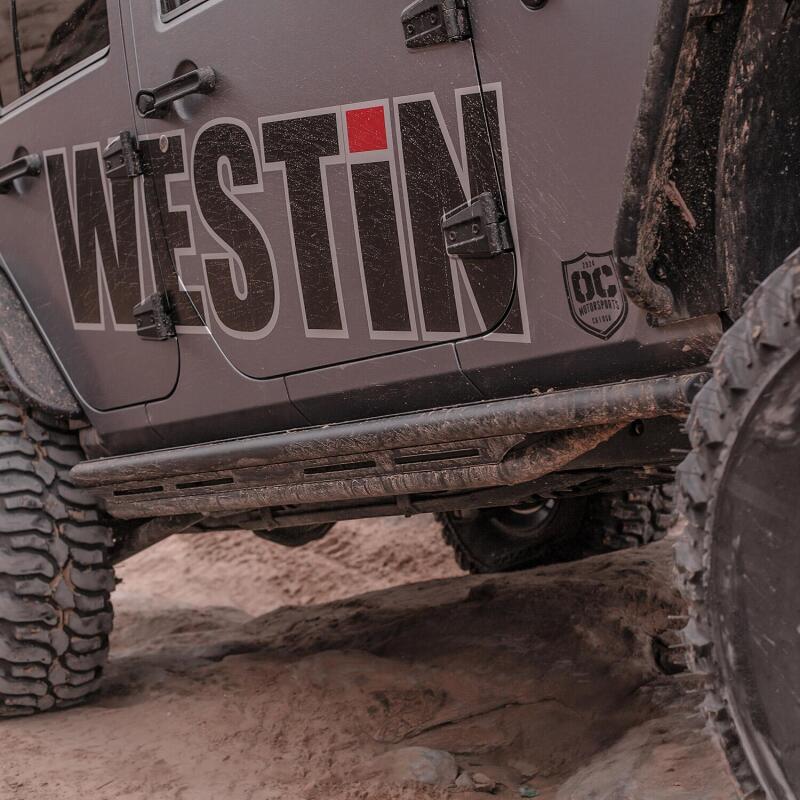 Load image into Gallery viewer, Westin/Snyper 07-17 Jeep Wrangler Unlimited Triple Tube Rock Rail Steps - Textured Black
