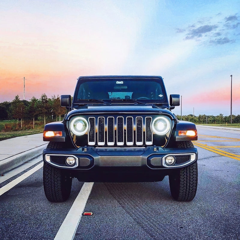 Load image into Gallery viewer, Oracle Oculus Bi-LED Projector Headlights for Jeep JL/Gladiator JT - Matte Blk - 5500K SEE WARRANTY
