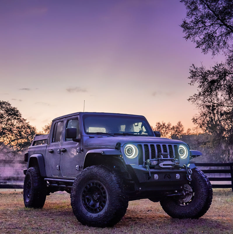 Load image into Gallery viewer, Oracle Jeep JL/Gladiator JT Oculus Bi-LED Projector Headlights - Amber/White Switchback SEE WARRANTY
