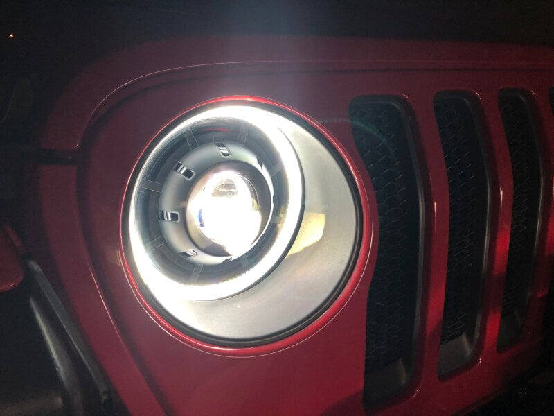 Load image into Gallery viewer, Oracle Jeep JL/Gladiator JT Oculus Bi-LED Projector Headlights - Amber/White Switchback SEE WARRANTY
