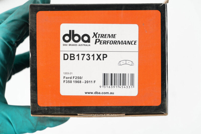 Load image into Gallery viewer, Photo - Close Up
