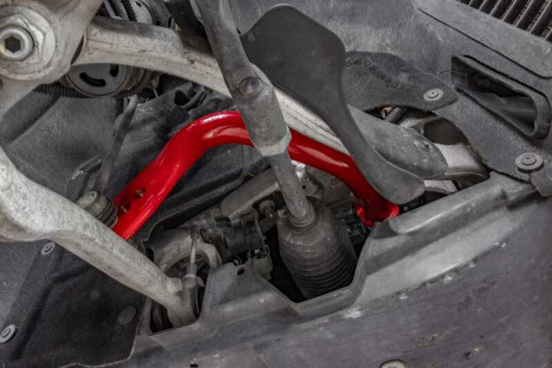 Load image into Gallery viewer, UMI 16-24 Chevrolet Camaro Suspension Stabilizer Bar - Red
