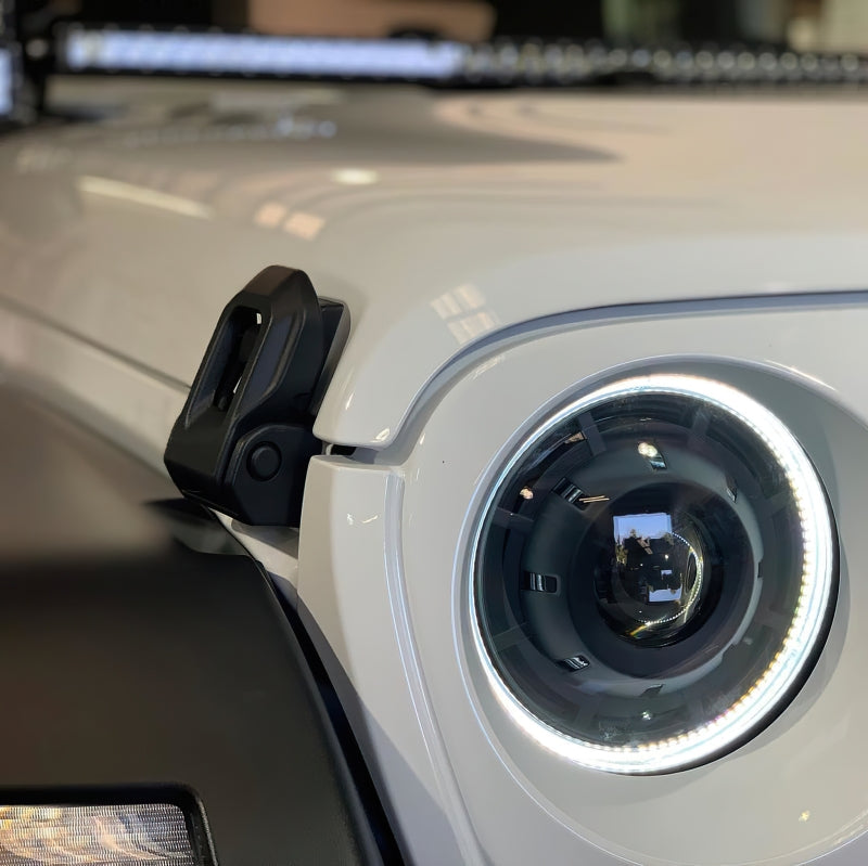 Load image into Gallery viewer, Oracle Jeep JL/Gladiator JT Oculus Bi-LED Projector Headlights - Amber/White Switchback SEE WARRANTY
