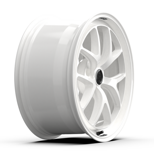 fifteen52 Sector RSR 19x9.5 5x114.3 38mm ET 73.1mm Center Bore Rally White
