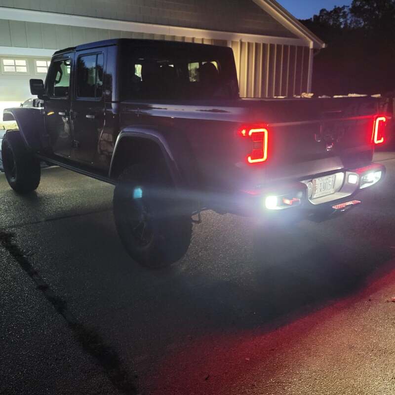 Load image into Gallery viewer, Oracle Rear Bumper LED Reverse Lights for Jeep Gladiator JT - 6000K SEE WARRANTY
