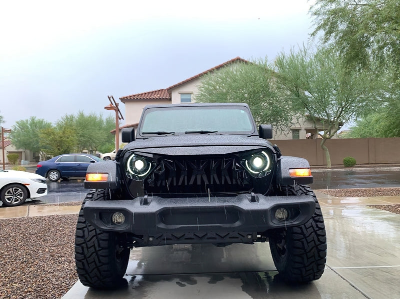 Load image into Gallery viewer, Oracle Jeep JL/Gladiator JT Oculus Bi-LED Projector Headlights - Amber/White Switchback SEE WARRANTY
