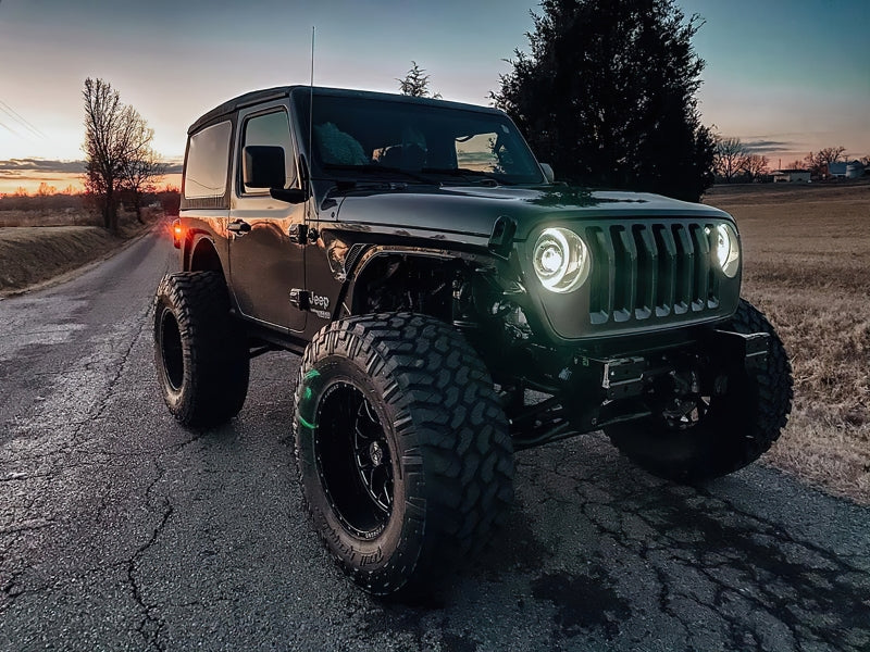 Load image into Gallery viewer, Oracle Jeep JL/Gladiator JT Oculus Bi-LED Projector Headlights - Amber/White Switchback SEE WARRANTY
