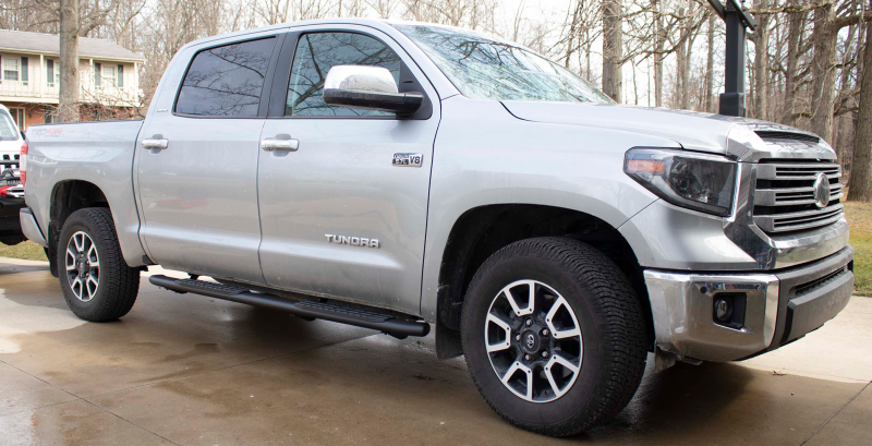 Load image into Gallery viewer, Fishbone Offroad 07-21 Toyota Tundra Crew Max Cab Oval Side Steps - Black Textured
