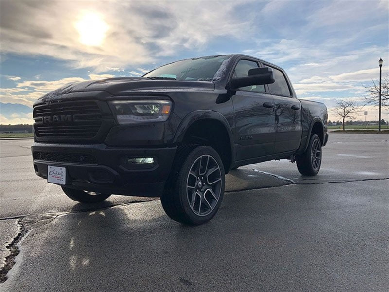Load image into Gallery viewer, Tuff Country 19-23 Dodge Ram 1500 4X4 3.5in Uni-Ball Lift Kit (New Body Style) SX8000 Shocks
