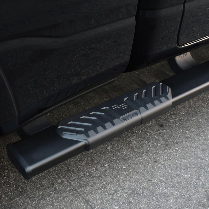 Load image into Gallery viewer, Westin 19-21 Ram 1500 Crew Cab R5 M-Series Wheel-to-Wheel Nerf Step Bars - Black
