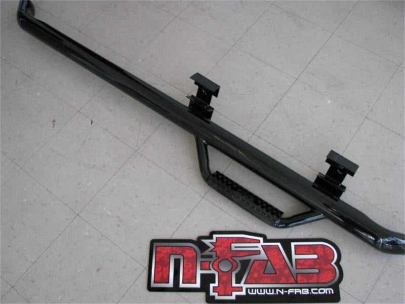 Load image into Gallery viewer, N-Fab Nerf Step 11-14 Chevy-GMC 2500/3500 Regular Cab - Tex. Black - Cab Length - 3in
