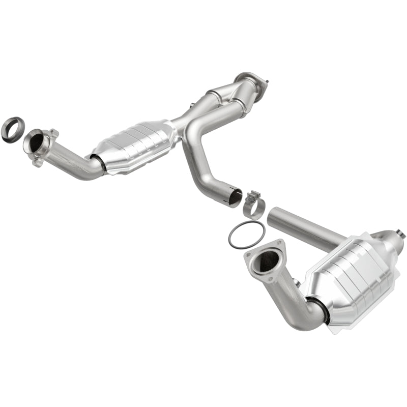 Load image into Gallery viewer, MagnaFlow Conv DF 02-06 Cadillac Truck. 8 5.3L Dual Conv. Y-Pipe Assy 2wd/Chevy Truck 99-07
