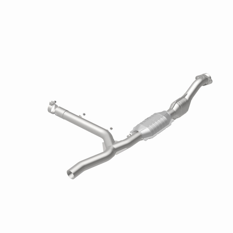 Load image into Gallery viewer, MagnaFlow Conv DF 97-98 Ford Trucks 4.6L
