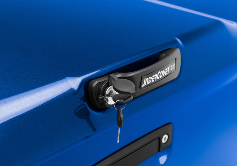 Load image into Gallery viewer, UnderCover 19-20 Ford Ranger 5ft Elite LX Bed Cover - Blue Lightning
