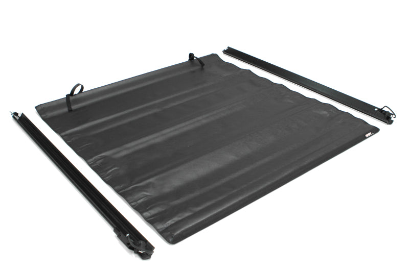 Load image into Gallery viewer, Lund 15-17 Chevy Colorado (6ft. Bed) Genesis Roll Up Tonneau Cover - Black
