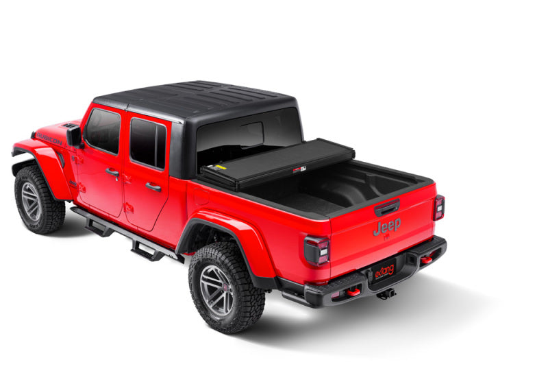 Load image into Gallery viewer, Extang 2020 Jeep Gladiator (JT) (w/Rail System) Solid Fold 2.0
