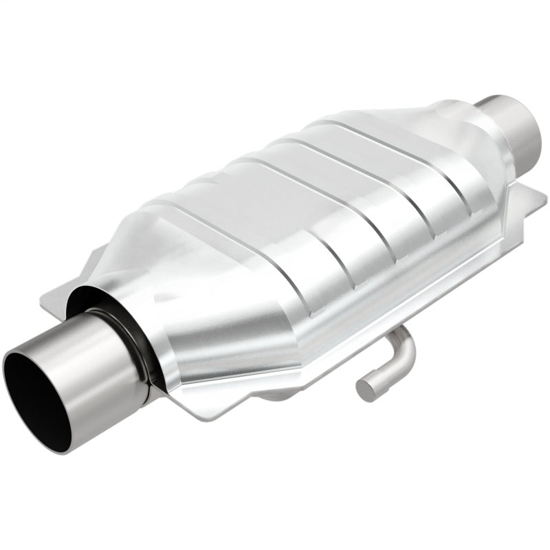 Load image into Gallery viewer, MagnaFlow Conv Universal 2.5in Inlet 2.5in Outlet 16in Length 6.375in Width

