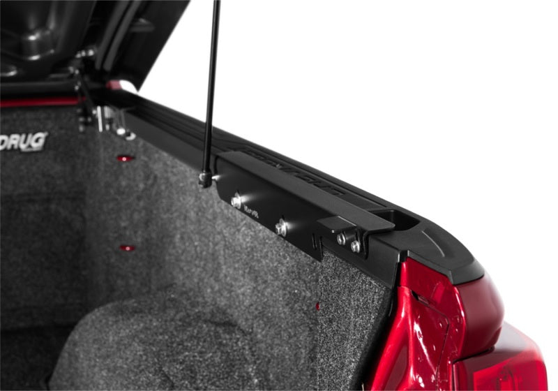 Load image into Gallery viewer, UnderCover 19-20 Chevy Silverado 1500 5.8ft Lux Bed Cover - Pull Me Over Red
