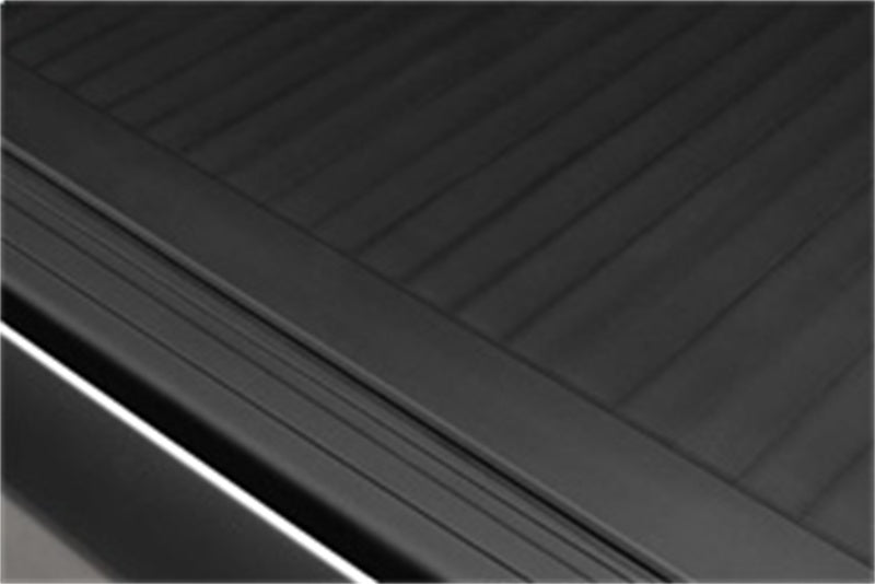Load image into Gallery viewer, Roll-N-Lock 17-19 Ford F-250/F-350 Super Duty SB 80-3/8in A-Series Retractable Tonneau Cover
