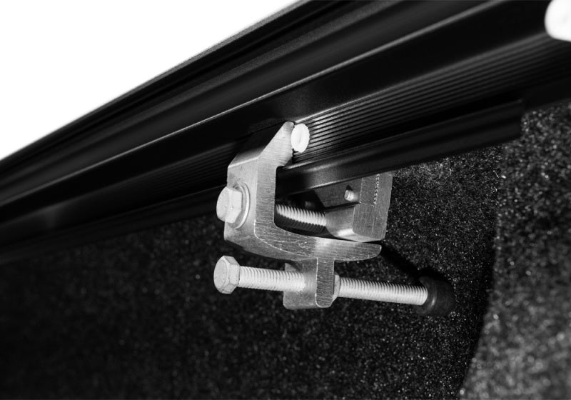 Load image into Gallery viewer, Retrax 19-22 Ford Ranger 6ft Bed PowertraxPRO XR
