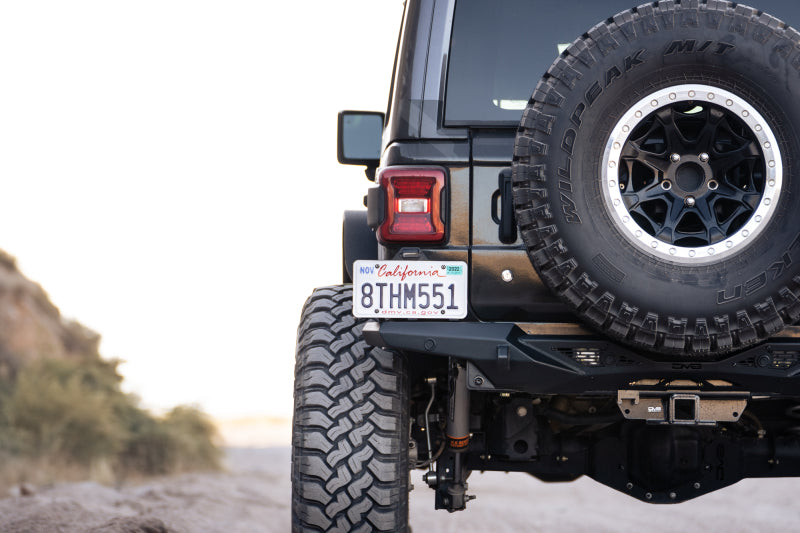 Load image into Gallery viewer, DV8 Offroad 18-23 Wrangler JL Spec Series Rear Bumper

