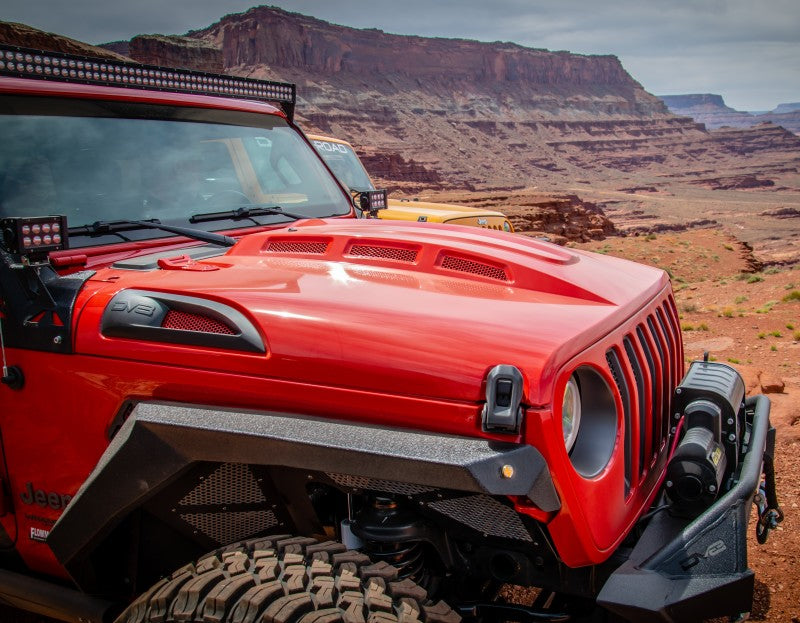 Load image into Gallery viewer, DV8 Offroad 18+ Jeep JL Heat Dispersion Hood - Primer Black

