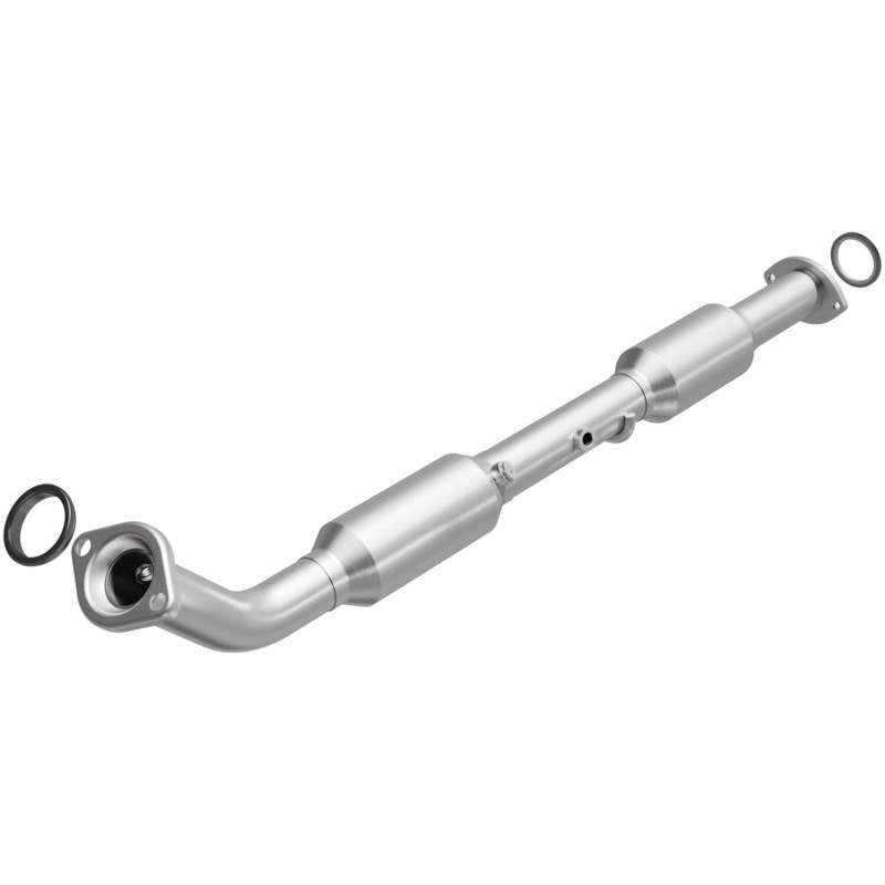 Load image into Gallery viewer, MagnaFlow 13-15 Toyota Tacoma California Grade CARB Compliant Direct-Fit Catalytic Converter
