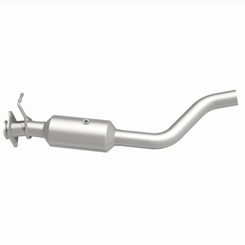 Load image into Gallery viewer, MagnaFlow 22-24 Ford F-650 V8 7.3L Underbody Direct Fit Catalytic Converter
