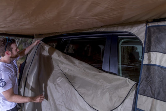 ARB Deluxe Awning Room W/Floor 2.0M79Lg 2000X2500mm 79X98In