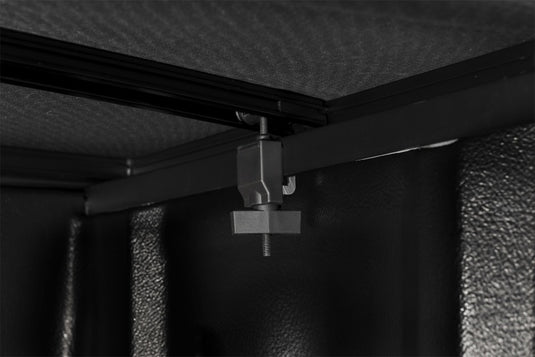 Extang 95-06 Toyota Tundra Short Bed (6ft) Trifecta 2.0