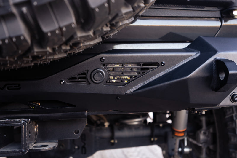 Load image into Gallery viewer, DV8 Offroad 18-23 Wrangler JL Spec Series Rear Bumper
