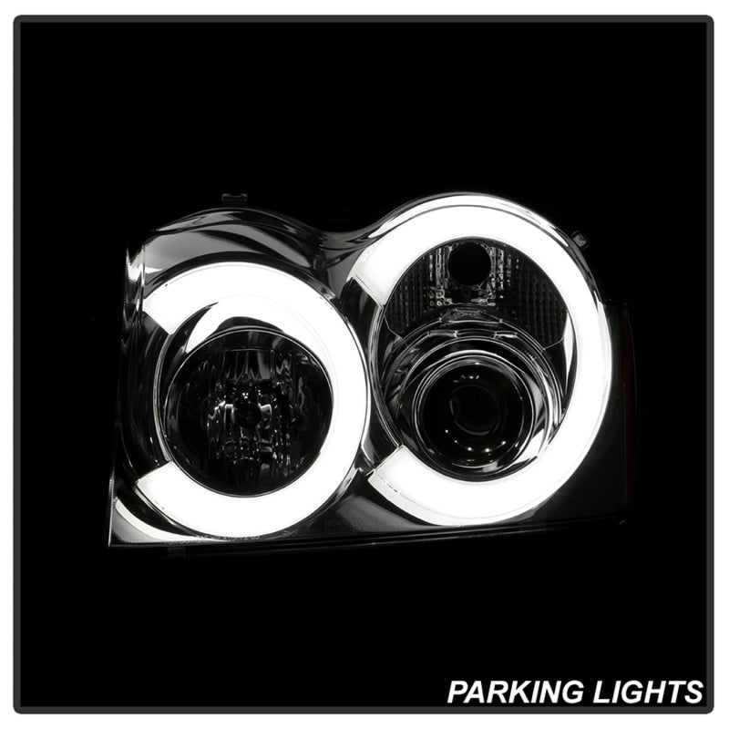 Load image into Gallery viewer, Spyder 05-07 Jeep Grand Cherokee - Light Bar Projector Headlights - Chrome - PRO-YD-JGC05V2-LB-C
