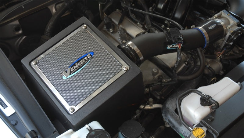 Load image into Gallery viewer, Volant 06-09 Toyota FJ Cruiser 4.0 V6 PowerCore Closed Box Air Intake System
