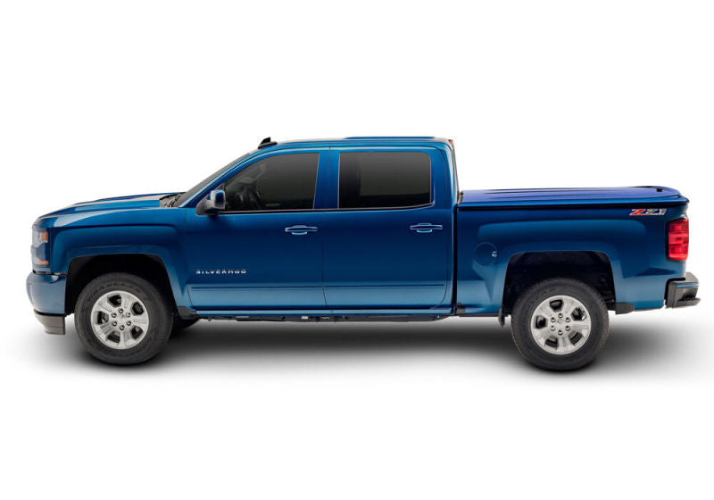 Load image into Gallery viewer, UnderCover 12-18 Ram 1500 (w/o Rambox) 5.7ft Lux Bed Cover - True Blue
