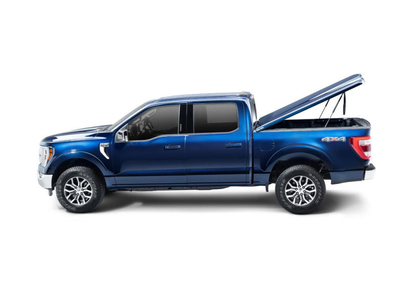 Load image into Gallery viewer, UnderCover 2021 Ford F-150 Crew Cab 5.5ft Elite LX Bed Cover - Guard Effect
