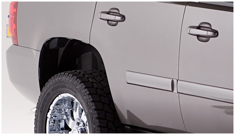 Load image into Gallery viewer, Bushwacker 07-14 Chevy Tahoe Pocket Style Flares 4pc Does Not Fit LTZ - Black
