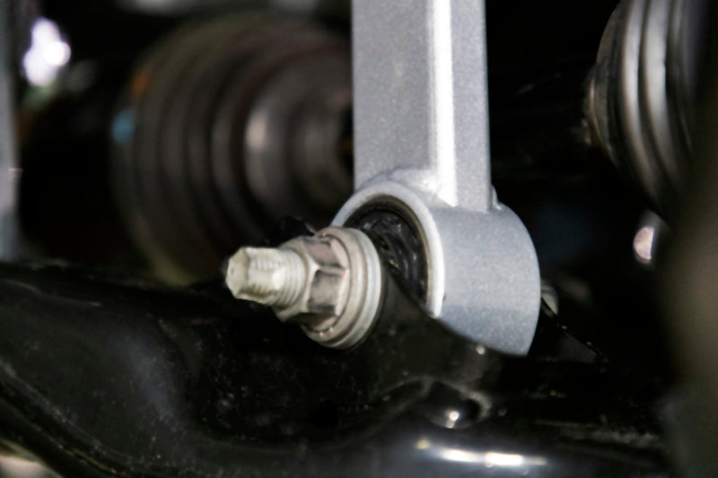 Load image into Gallery viewer, Belltech Trail Performance Lifting Strut 16-20 Toyota Tacoma 4WD 4-6IN - Front
