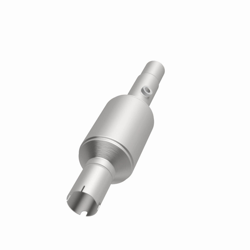 Load image into Gallery viewer, MagnaFlow Conv Direct Fit 96-98 Jeep Grand Cherokee Underbody
