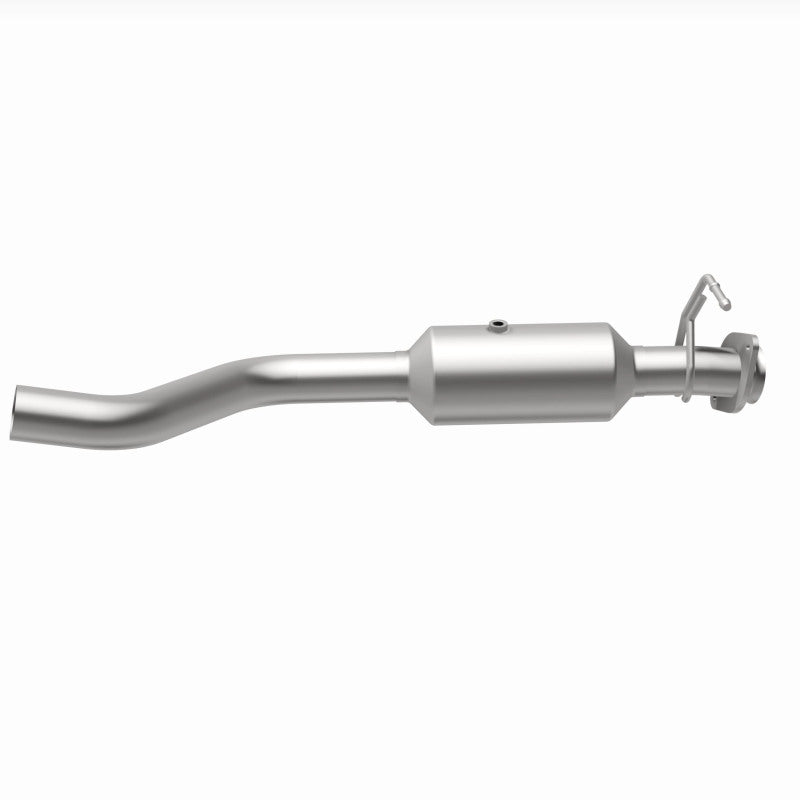 Load image into Gallery viewer, MagnaFlow 22-24 Ford F-650 V8 7.3L Underbody Direct Fit Catalytic Converter
