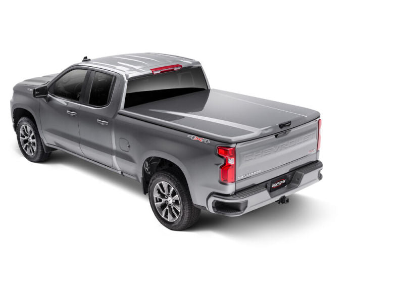 Load image into Gallery viewer, UnderCover 19-20 GMC Sierra 1500 (w/o MultiPro TG) 5.8ft Elite LX Bed Cover - Glory Red
