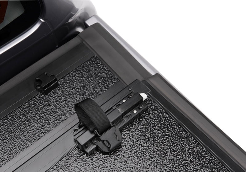 Load image into Gallery viewer, UnderCover 16-20 Toyota Tacoma 6ft Flex Bed Cover
