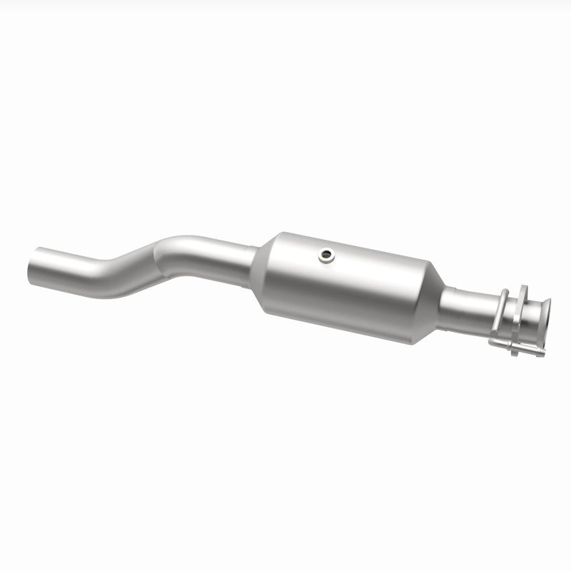 Load image into Gallery viewer, MagnaFlow 20-22 Ford F-350 Super Duty V8 7.3L Rear Underbody Direct Fit Catalytic Converter
