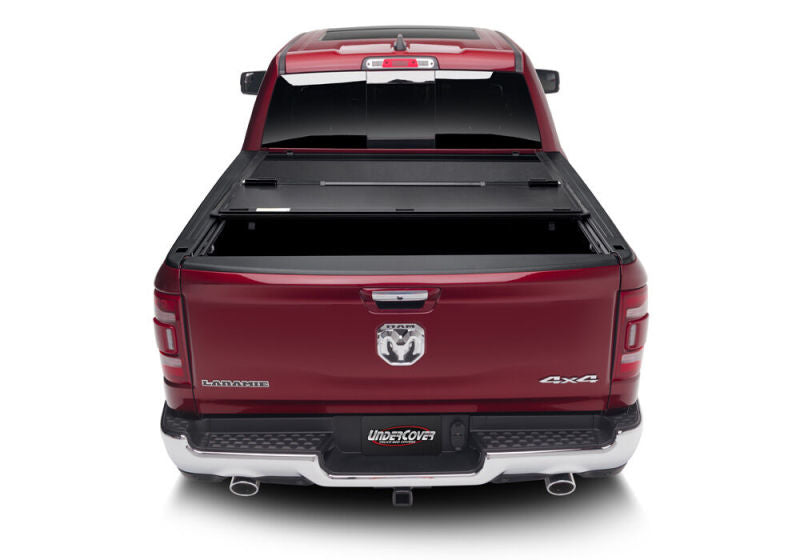 Load image into Gallery viewer, UnderCover 19-20 Ram 1500 6.4ft Armor Flex Bed Cover - Black Textured
