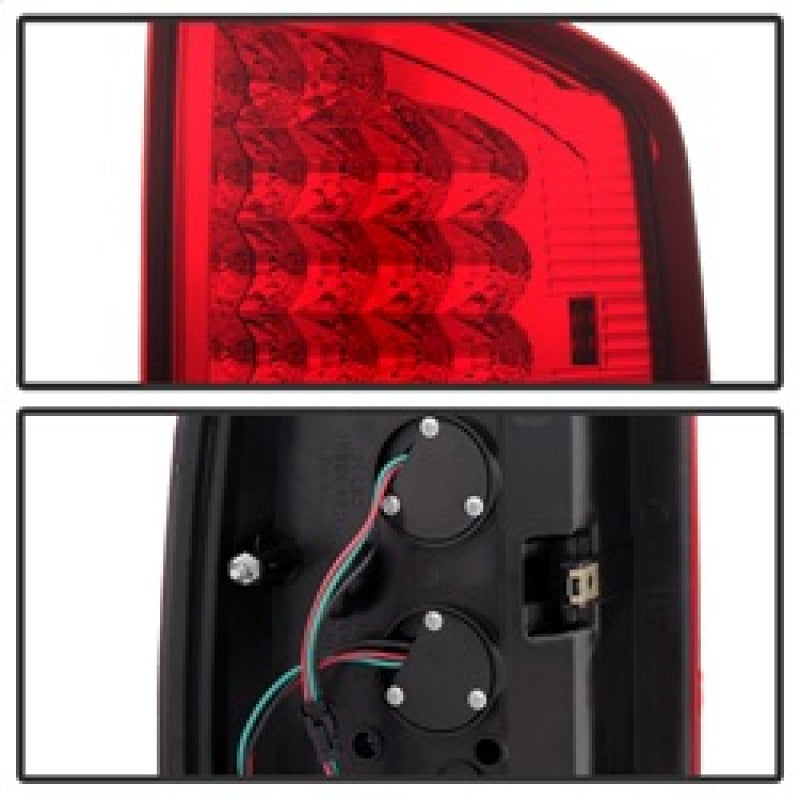 Load image into Gallery viewer, xTune Dodge Ram 02-06 1500 / Ram 2500/3500 03-06 LED Tail Light Red Clear ALT-JH-DR02-LED-RC
