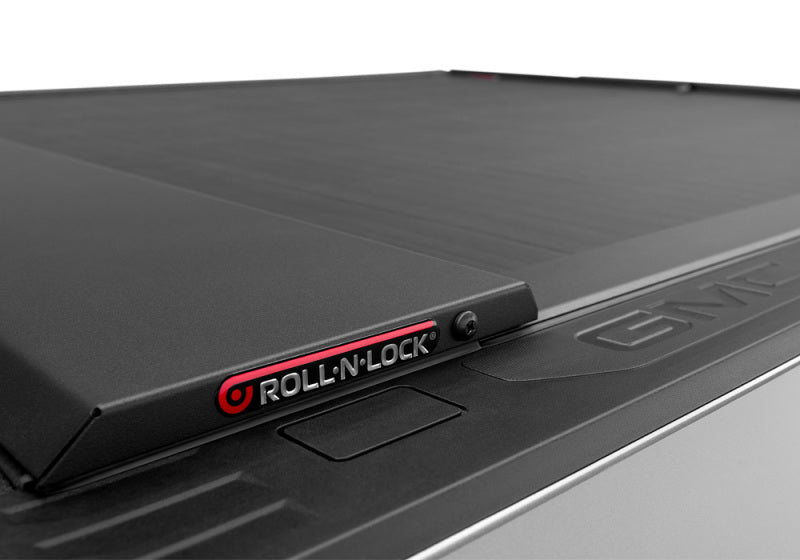 Load image into Gallery viewer, Roll-N-Lock 2019 Chevrolet Silverado 1500&amp; GMC Sierra 1500 96.5in M-Series Retractable Tonneau Cover
