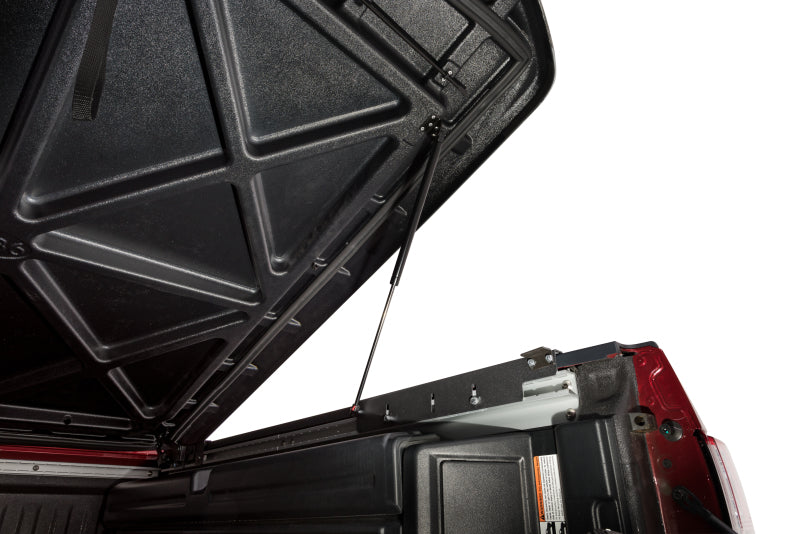 Load image into Gallery viewer, UnderCover 19-20 Ram 1500 (w/o Rambox) 5.7ft SE Bed Cover - Black Textured

