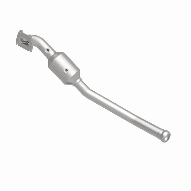 Load image into Gallery viewer, MagnaFlow Converter Direct Fit 13-18 Dodge Durango 3.6L V6 / 13-18 Jeep Grand Cherokee 3.6L V6
